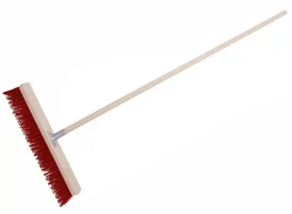 Úttest seprű 60cm fa nyél 150cm Vedd meg most