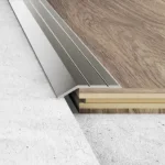 Szuper akció Rodelux RX40/10 Szintváltó szőnyeg szegőléc 40mm széles (A11) öntapadós Ezüst 270cm