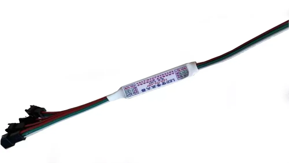 LEDmaster Prémium Chase jelerősítő 8 csatlakozóval Prémium
