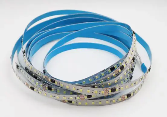 Azonnal elérhető LEDmaster Prémium Chase 120 LED/méteres 24 V-os beltéri digitális meleg fehér LED szalag 10 m / tekercs