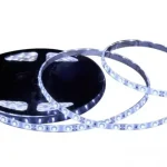 LEDmaster Prémium 60 LED/méteres 12 V-os vízálló hideg fehér LED szalag 5m/ tekercs Utolsó esély