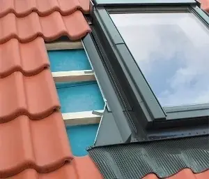 Gyors szállítás Fakro EHN-A burkolókeret